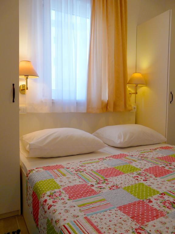 Apartment Luna درفينيك الغرفة الصورة