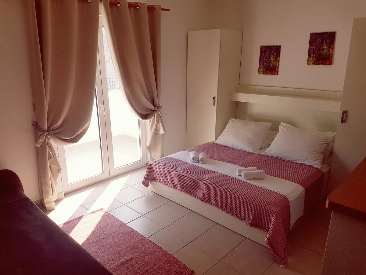 Apartment Luna درفينيك المظهر الخارجي الصورة