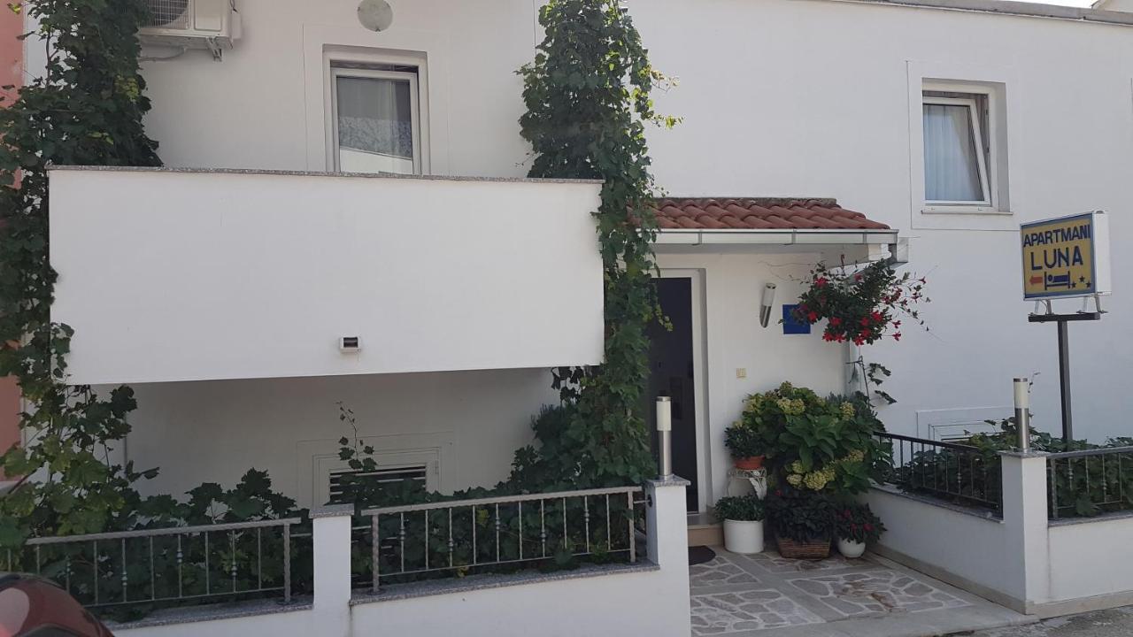 Apartment Luna درفينيك المظهر الخارجي الصورة